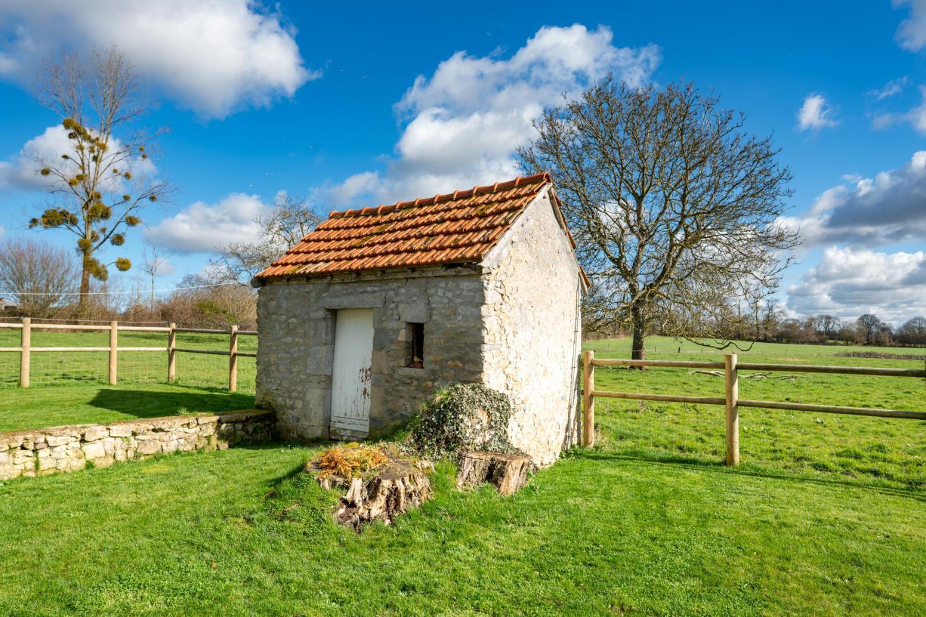 Le Pavillon Du Manoir De Conjon Crouay Exterior foto